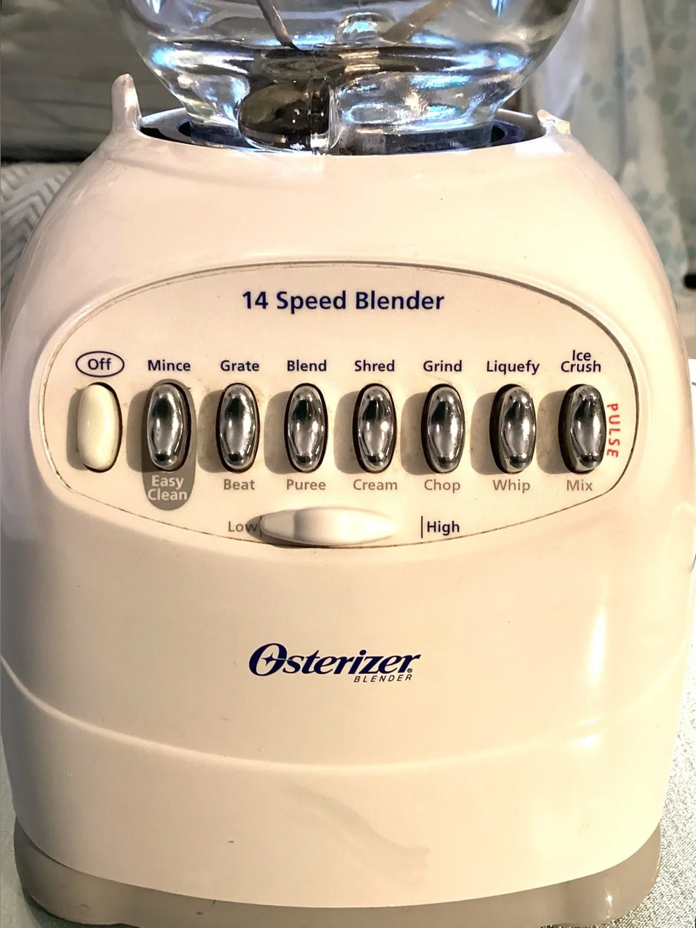 Osterizer 14 speed blender glass cup